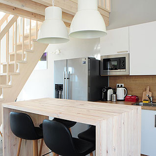 Kuchyně s barem apartmánu A8 (Lipno)